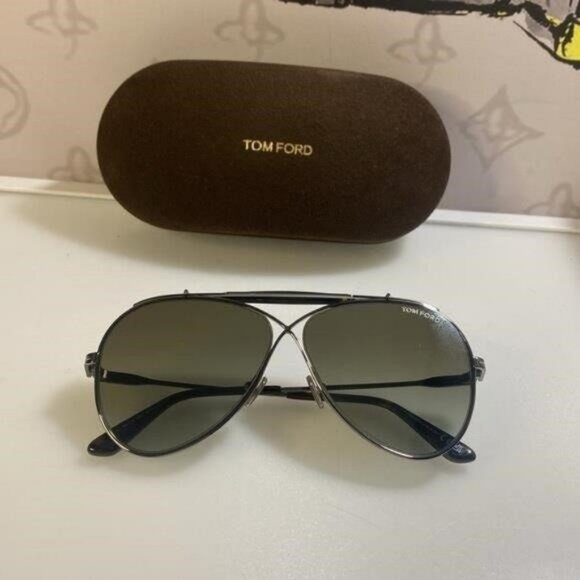 New Tom Ford Unisex Holden Brown Gradient Pilot  Sunglasses FT0818 08G","descrip - Picture 8 of 12